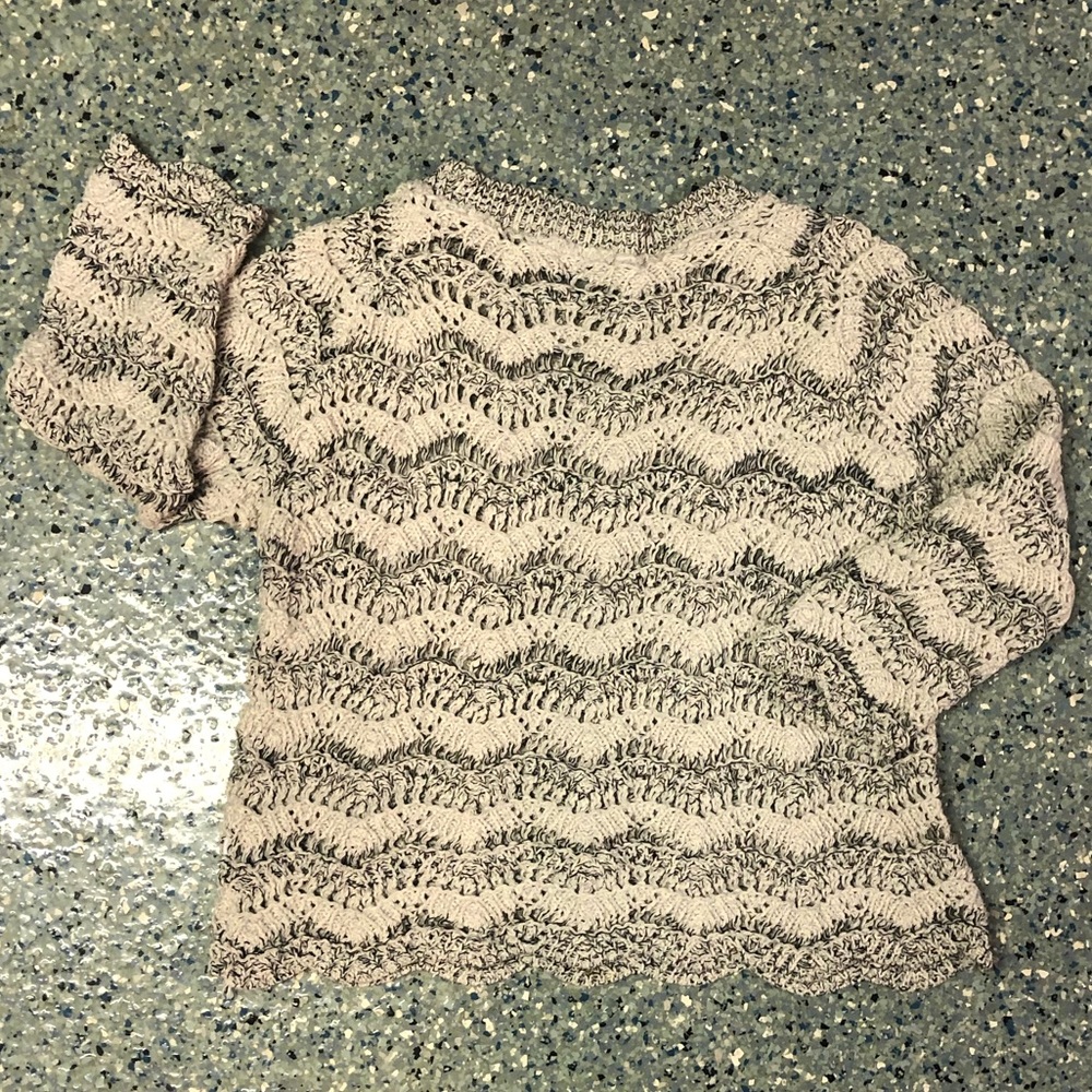 janqui black & white knit sweater/top